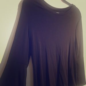 *NWOT* Old Navy Long-Sleeve Top